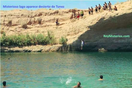 Misterioso lago desierto de Tunez