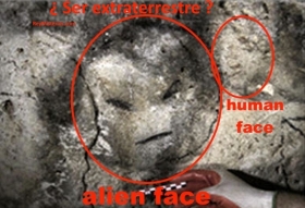 antiguo-dibujo-de-un-alien-en-cueva.jpg