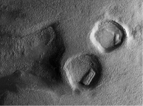 Ufologo-descubre-antigua-base-alienigena-en-Marte.jpg