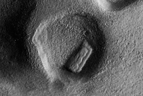 Ufologo-descubre-antigua-base-alienigena-en-Marte2.jpg