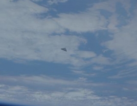 OVNI-triangular-en-orbita-terrestre2.jpg